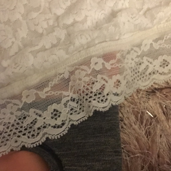 Crop top - Picture 3 of 3